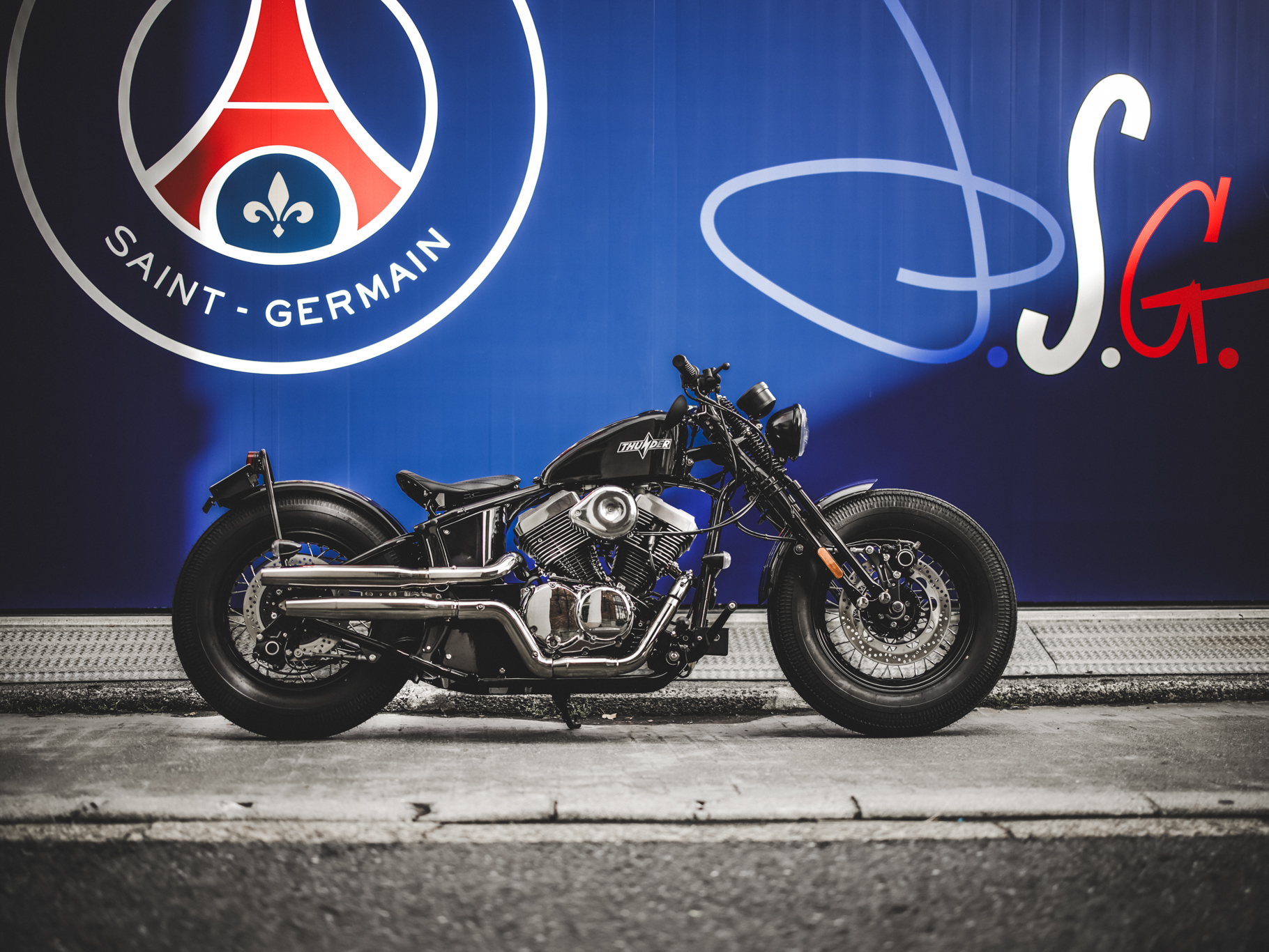 English edition Thunder Motorcycles - THUNDER MOTORCYCLES